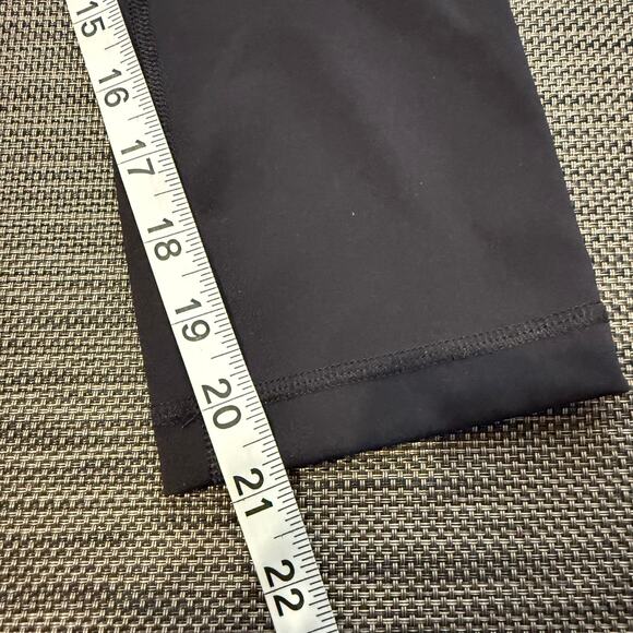 Lululemon Wunder Under Crop *Full on Luxtreme 21” size 4 Black - Picture 7 of 7